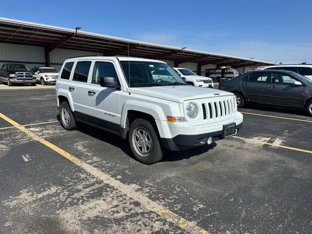 Used 2015 Jeep Patriot Sport FWD image 1