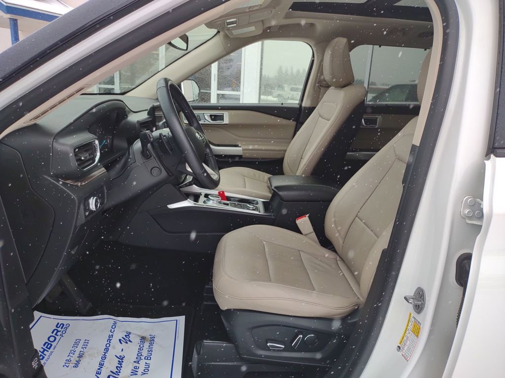 Used 2020 Ford Explorer Limited w/ Class III Trailer Tow Package image 19