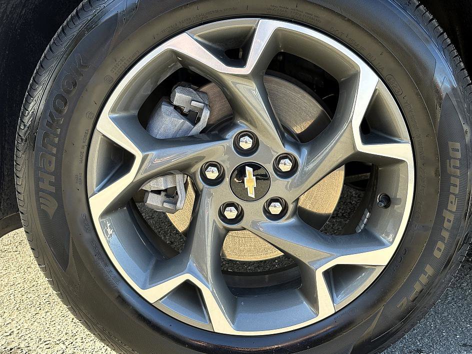 Used 2024 Chevrolet Trax LT w/ LT Convenience Package image 8