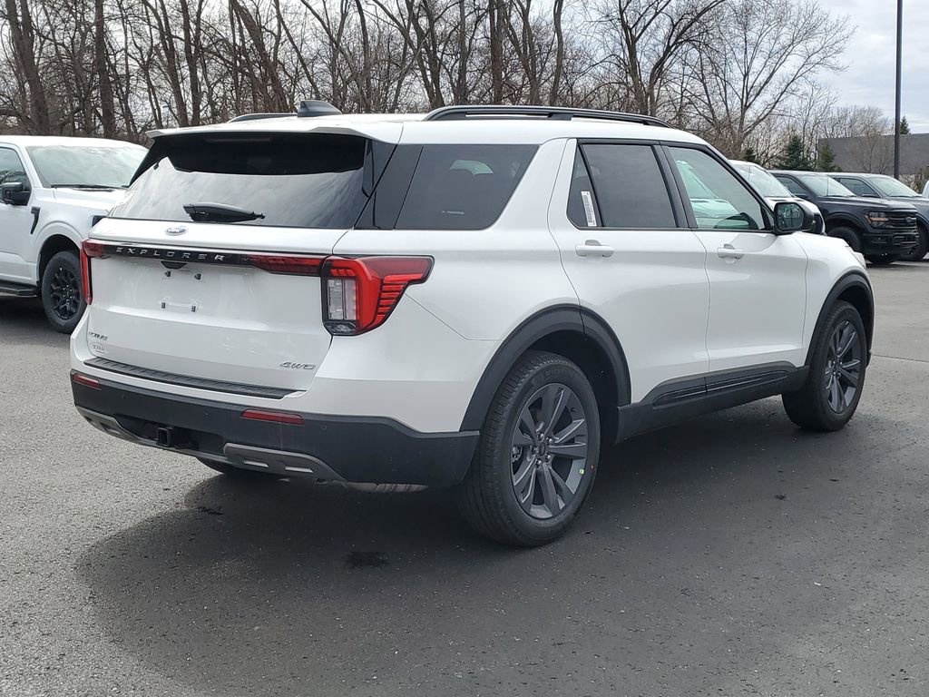New 2026 Ford Explorer Active w/ Active Comfort Package image 4