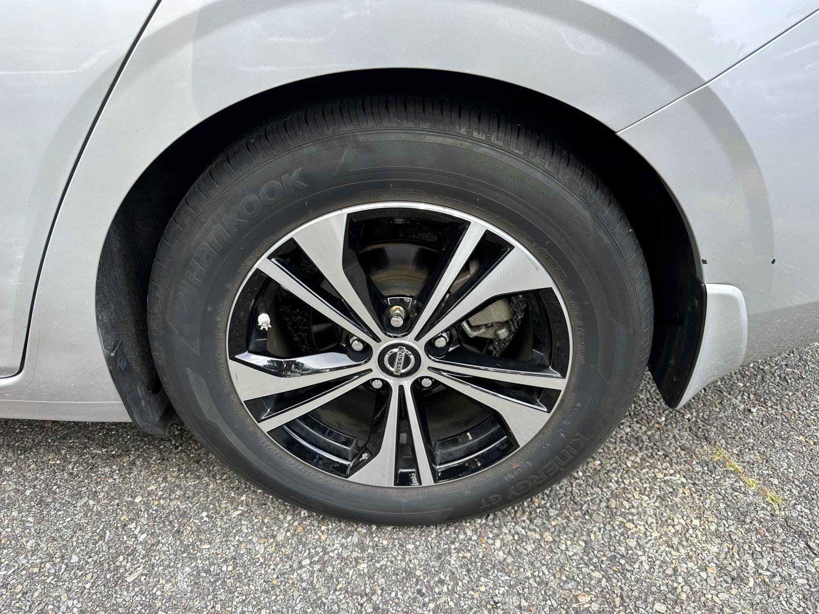 Certified 2020 Nissan Sentra SV w/ Electronics Package FWD image 8