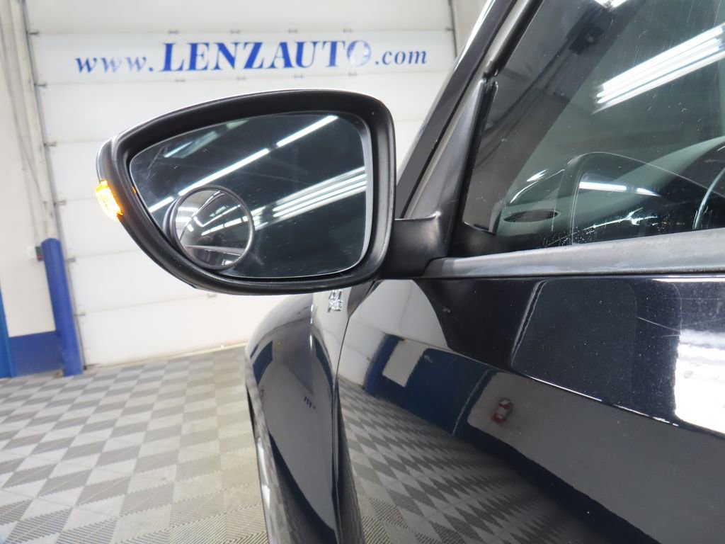 Used 2013 Volkswagen Beetle 2.5 Fender FWD image 50