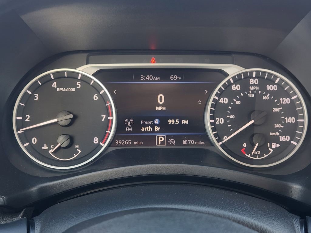 Used 2024 Nissan Sentra SV image 17