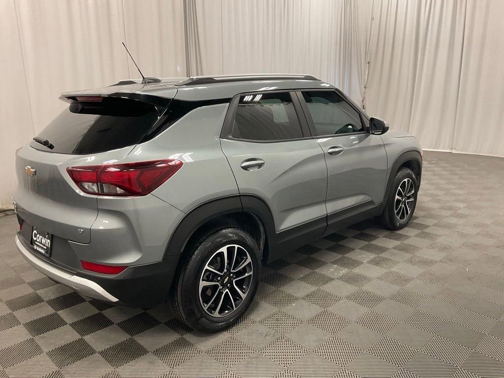 Used 2025 Chevrolet TrailBlazer LT image 9