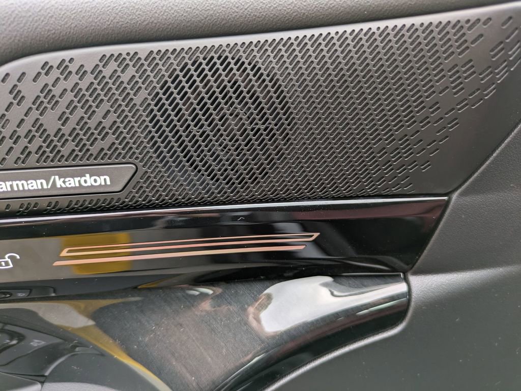 New 2026 BMW 530i xDrive image 13