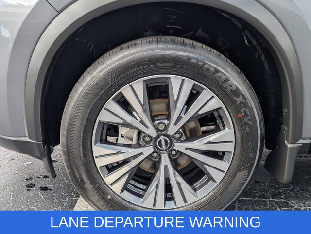 Used 2022 Nissan Rogue SV image 6