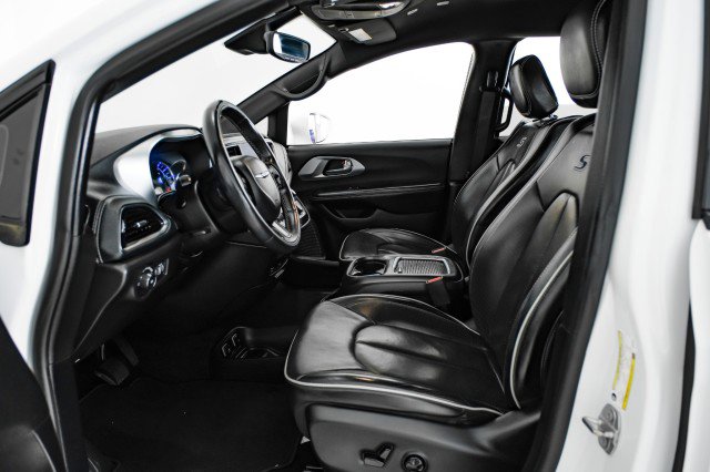 Used 2019 Chrysler Pacifica Limited w/ Advanced Safetytec Group image 32