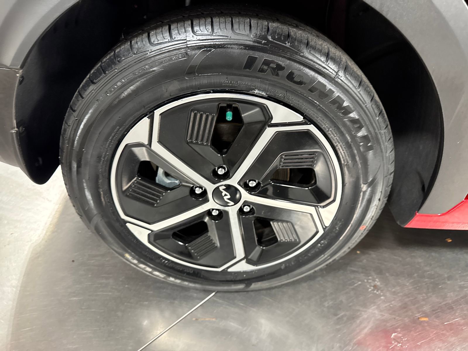 Certified 2023 Kia Niro EX image 7