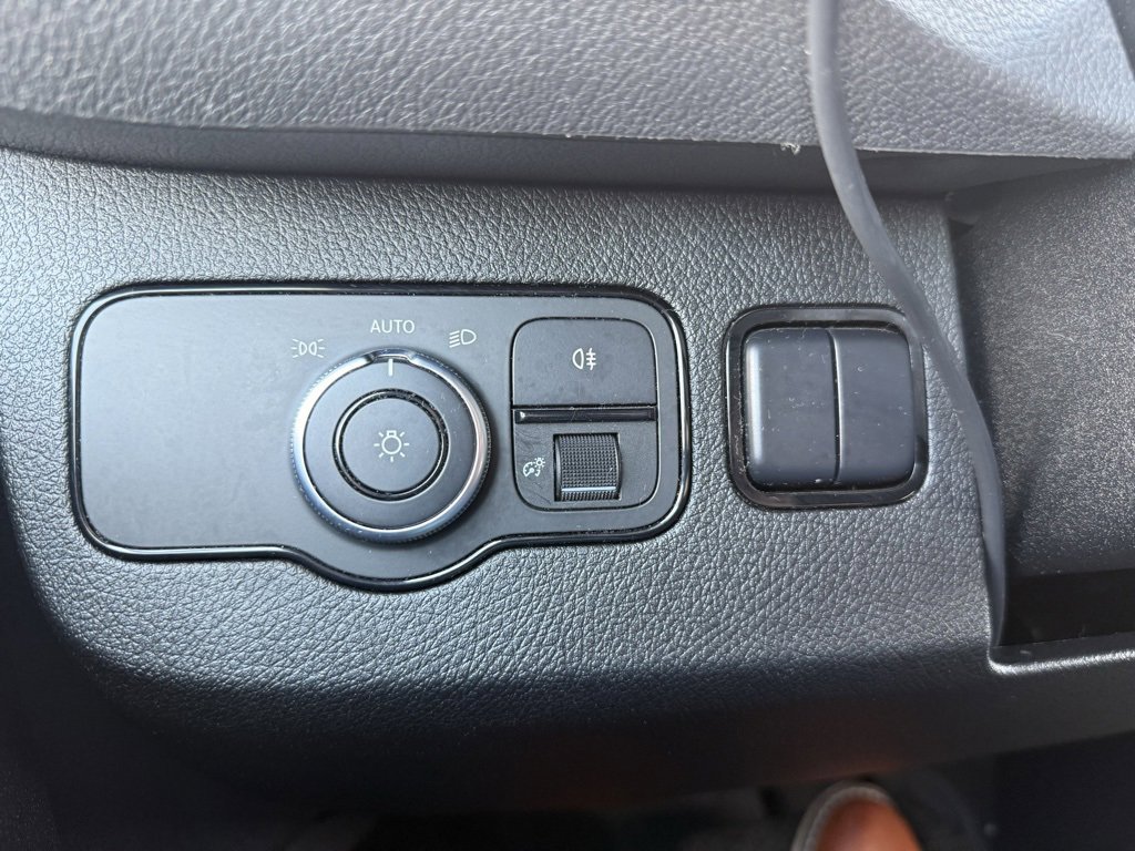 Used 2019 Freightliner Sprinter 2500 image 33