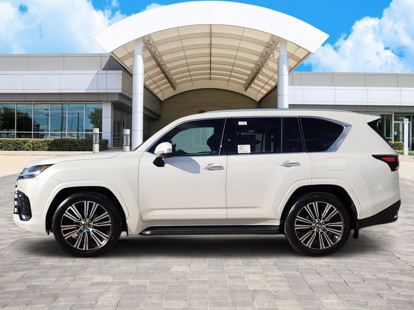 New 2026 Lexus LX 600 4WD w/ Luxury Package image 3
