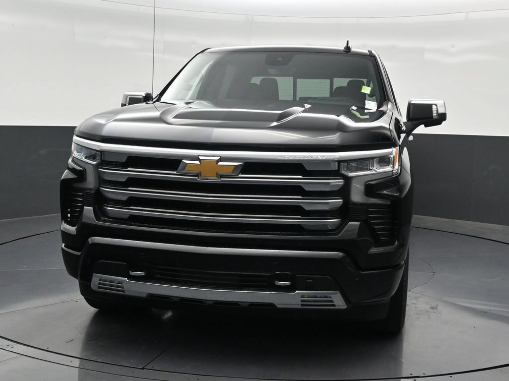 Used 2023 Chevrolet Silverado 1500 High Country w/ Technology Package RWD image 9
