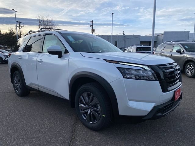 New 2025 Nissan Pathfinder SV image 7