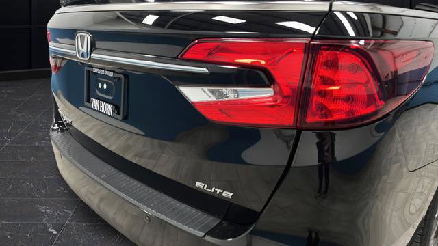 Used 2023 Honda Odyssey Elite image 34