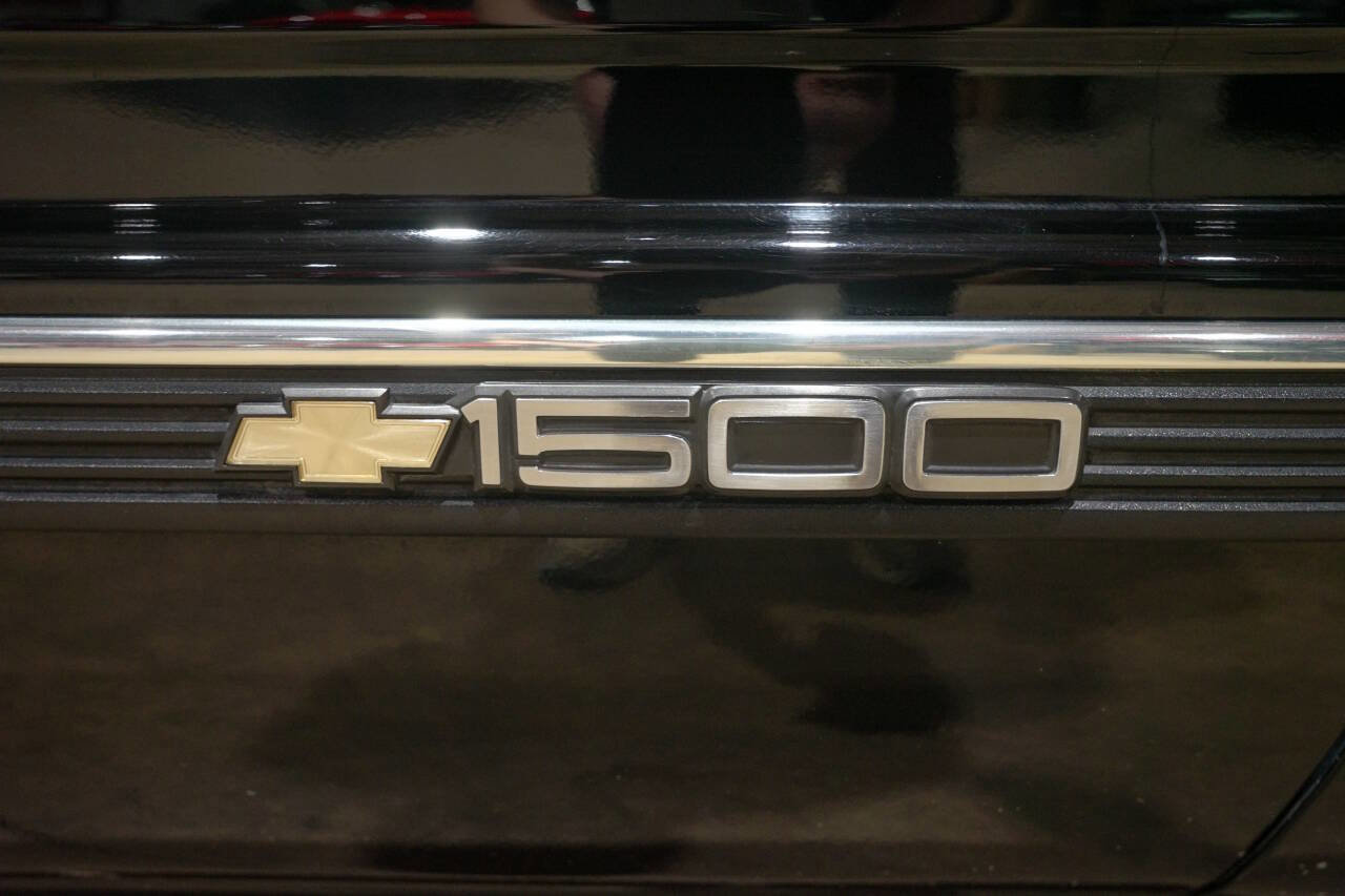 Used 1990 Chevrolet Silverado 1500 2WD Regular Cab image 25