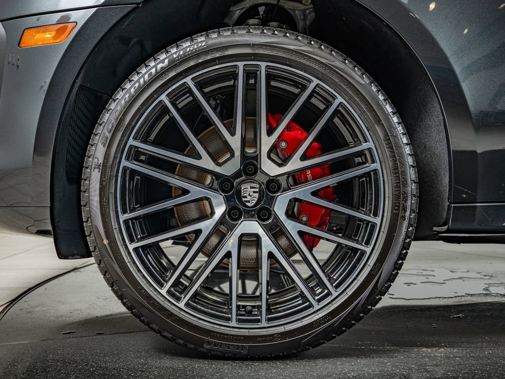 New 2026 Porsche Macan S AWD/4WD image 13