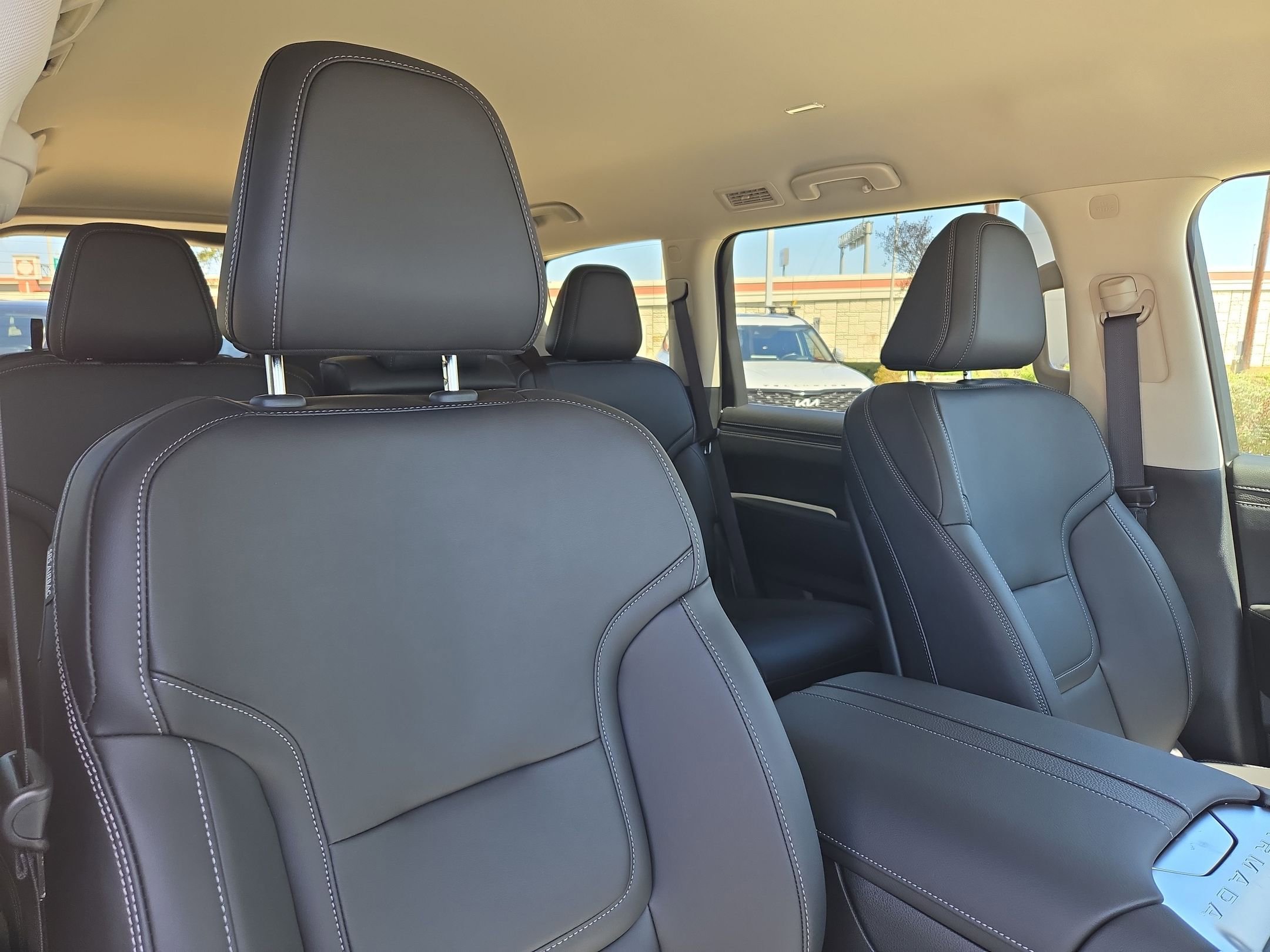 New 2026 Nissan Armada SV image 22