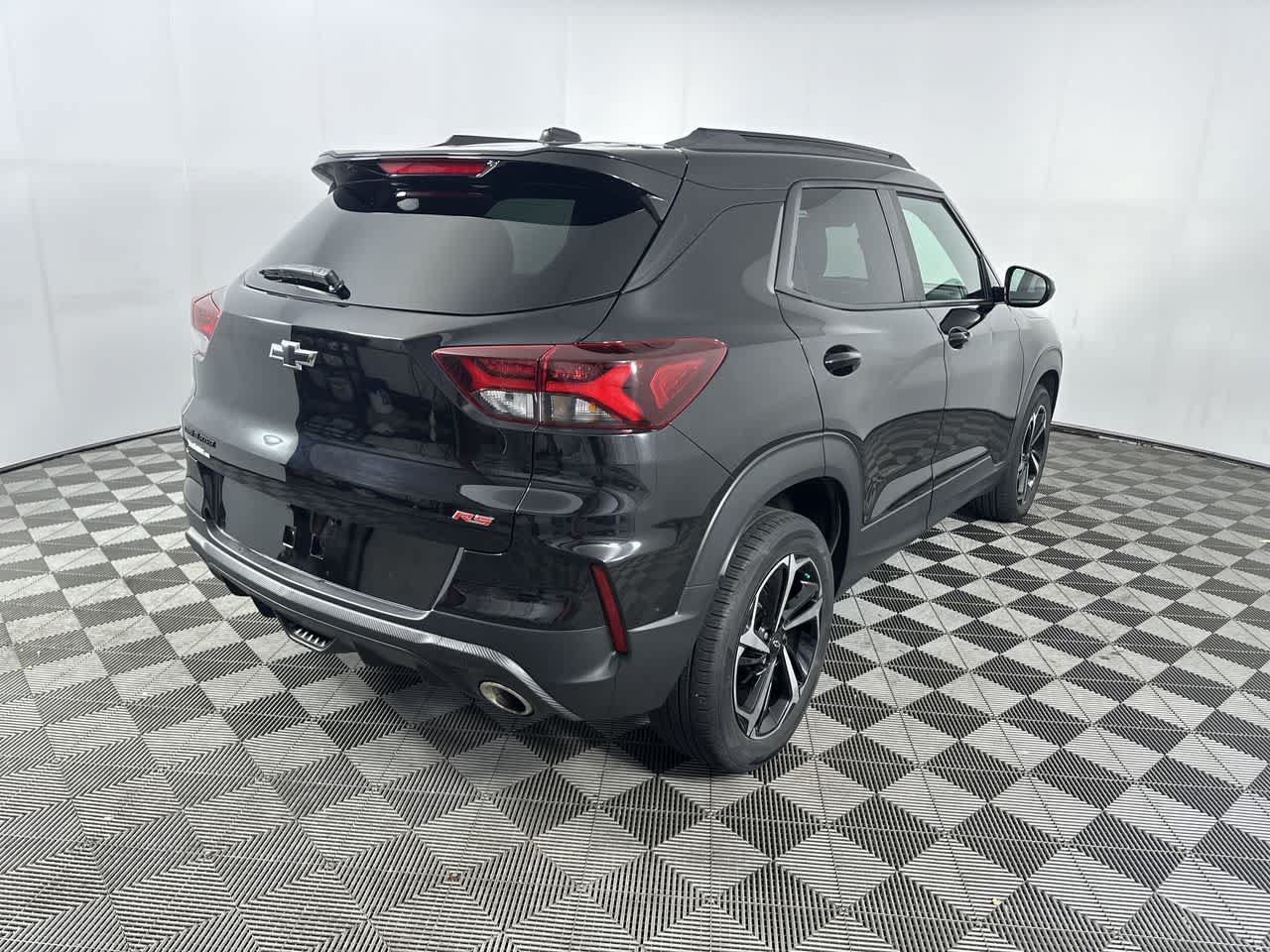 Used 2022 Chevrolet TrailBlazer RS FWD image 8