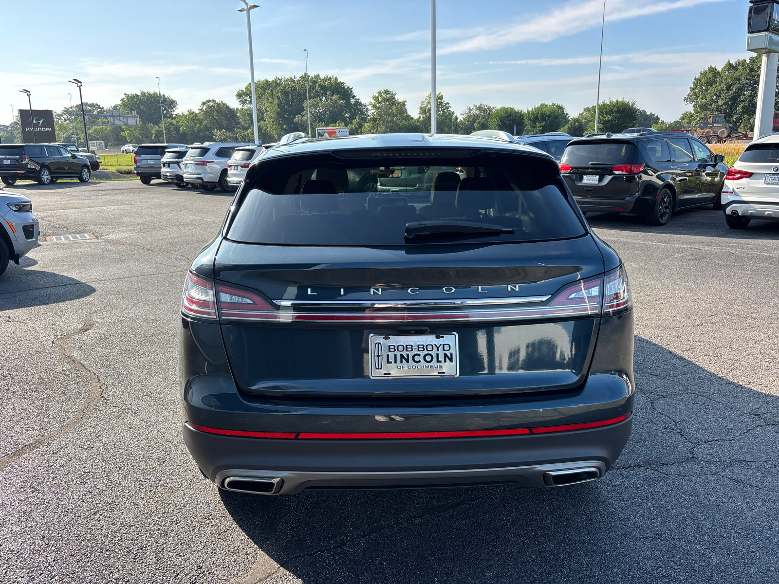 Used 2023 Lincoln Nautilus Reserve w/ Cargo Utility Package AWD/4WD image 6