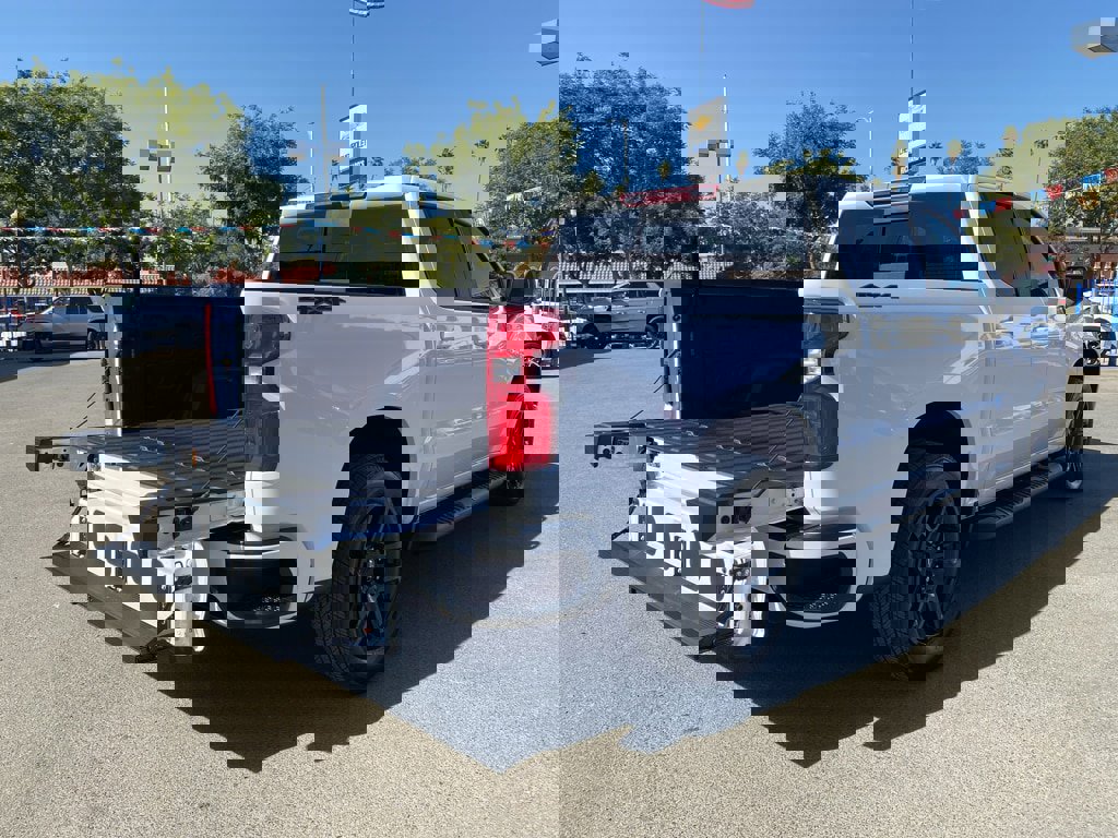 New 2025 Chevrolet Silverado 1500 RST w/ Dark Appearance Package image 16