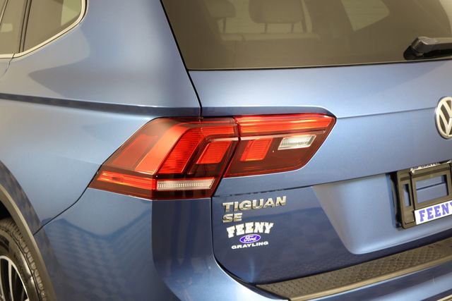 Used 2020 Volkswagen Tiguan SE w/ Panoramic Sunroof Package image 21