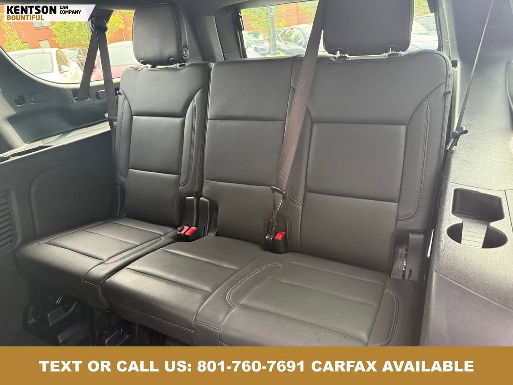 Used 2025 Chevrolet Suburban Z71 image 35