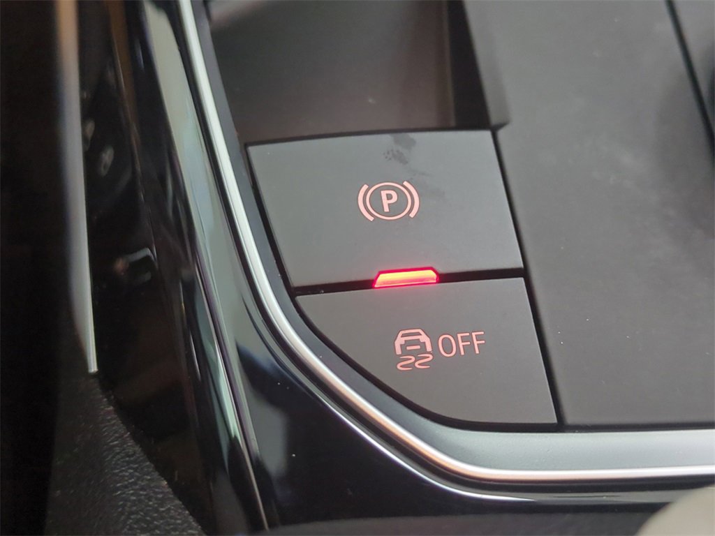 Used 2023 BMW M2 w/ Lighting Package image 31