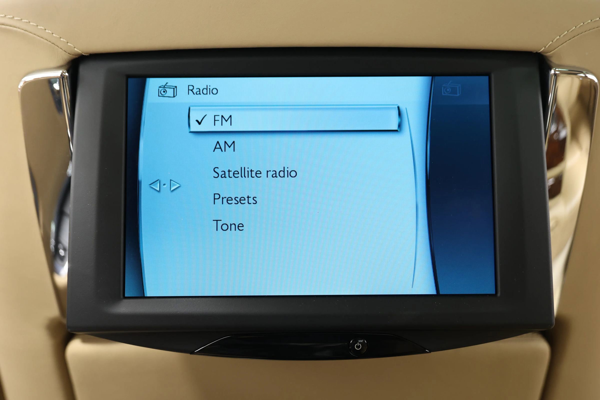 Used 2015 Rolls-Royce Ghost image 64