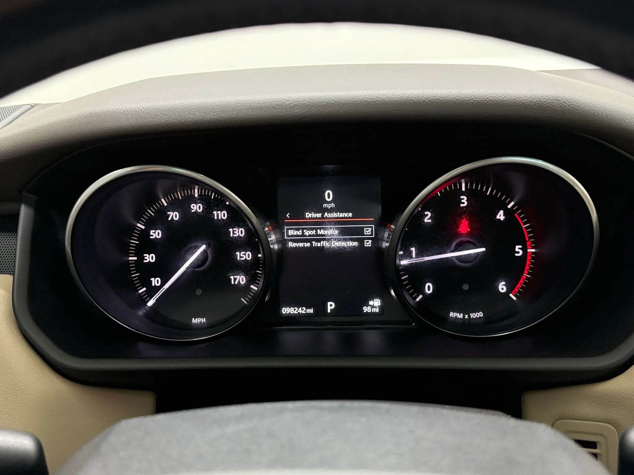 Used 2016 Land Rover Range Rover Sport SE image 38