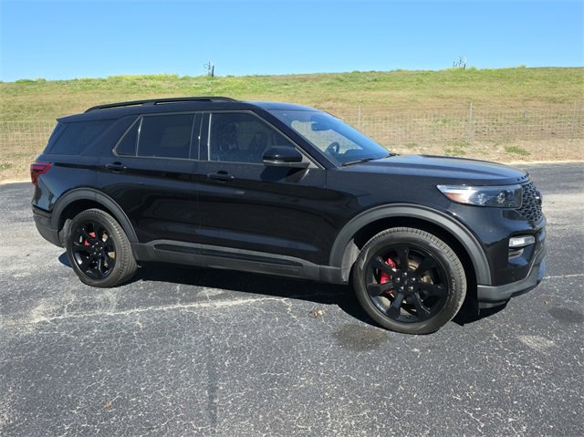 Used 2023 Ford Explorer ST w/ Equipment Group 401A image 2