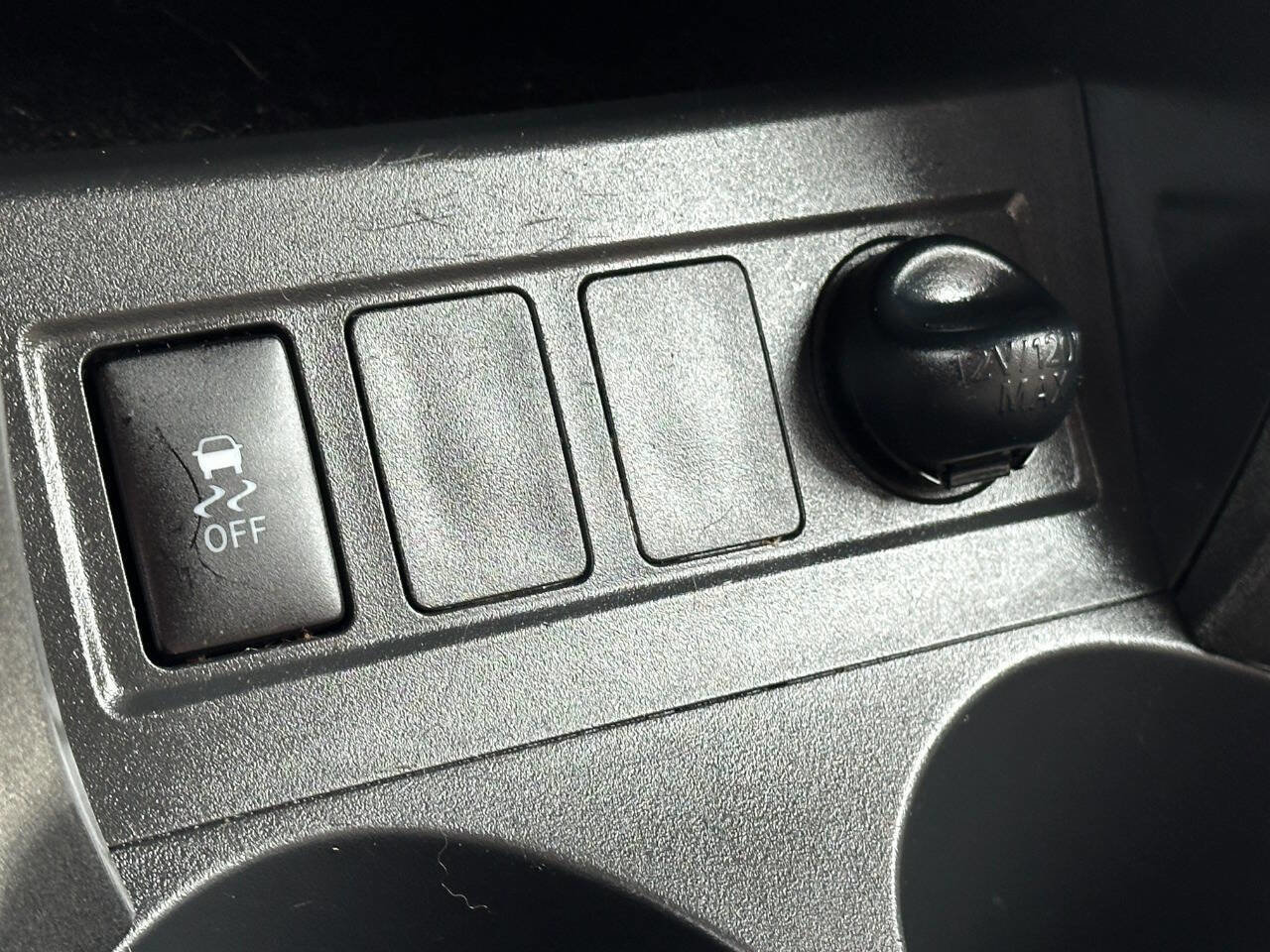 Used 2012 Toyota RAV4 4WD image 40