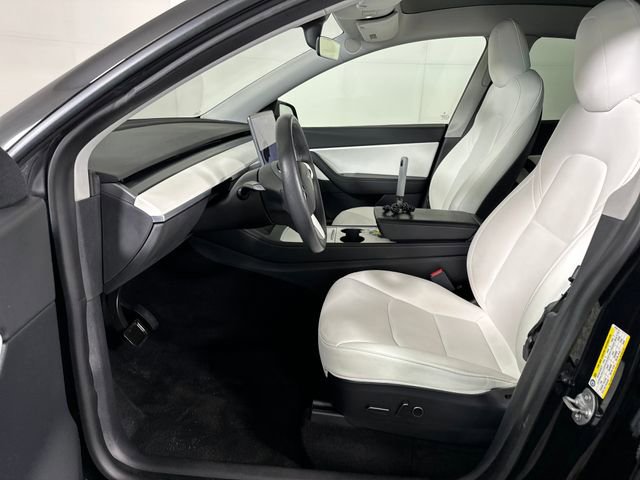 Used 2021 Tesla Model Y Long Range image 11