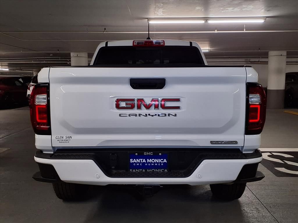 New 2026 GMC Canyon Elevation image 9