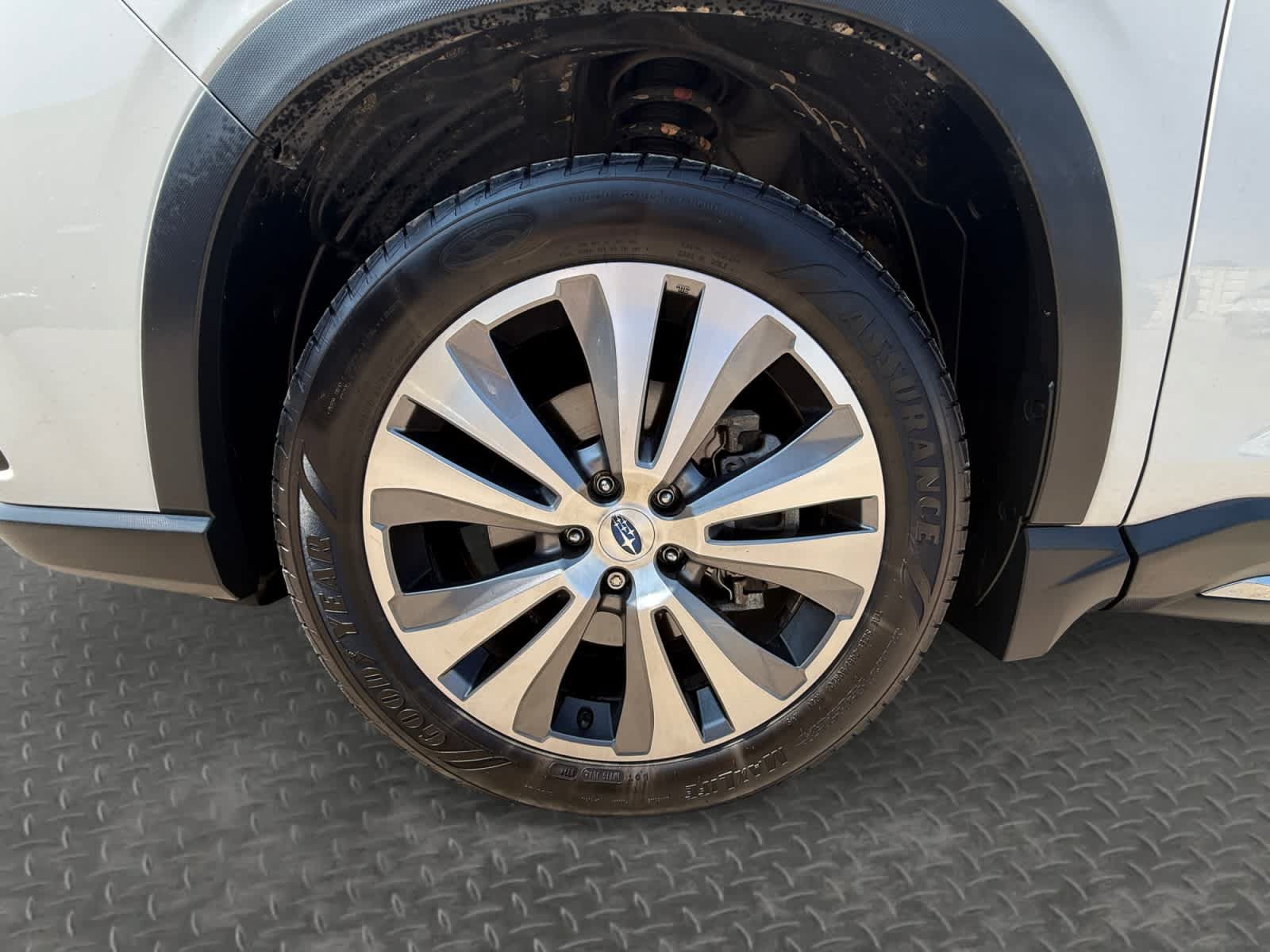 Used 2022 Subaru Ascent Limited w/ Technology Package AWD/4WD image 9