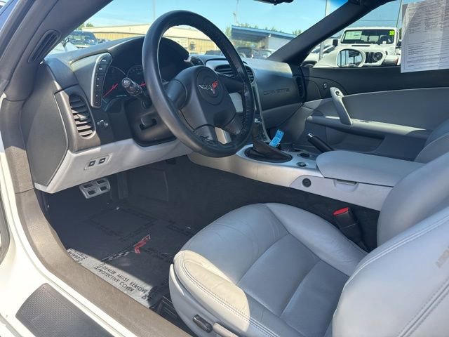 Used 2005 Chevrolet Corvette Coupe w/ Preferred Equipment Group RWD image 14