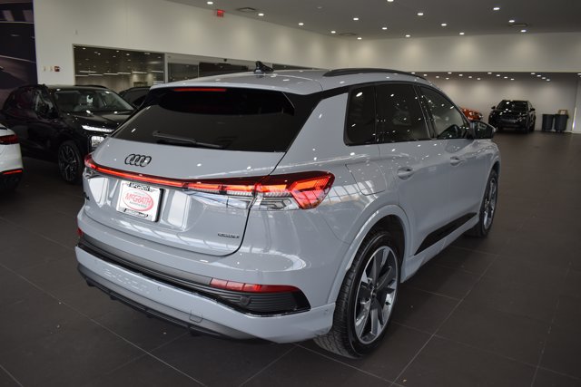 Used 2024 Audi Q4 e-tron Premium Plus AWD/4WD image 7