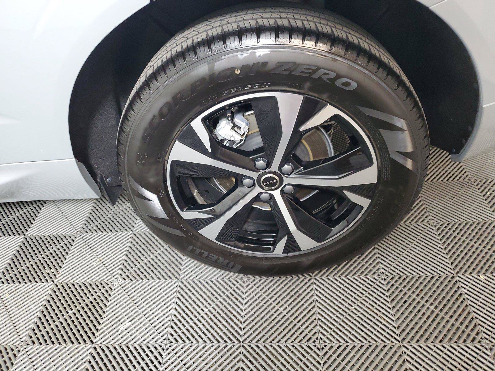 Used 2026 Volvo XC60 B5 Core AWD/4WD image 11