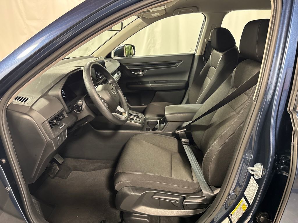 Used 2024 Honda CR-V LX image 3