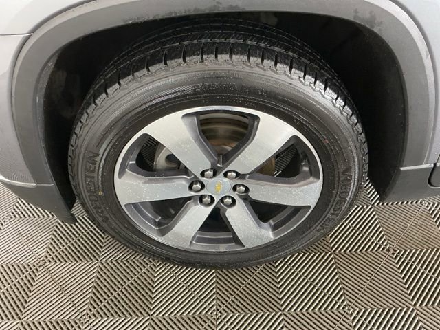 Used 2020 Chevrolet Traverse LT w/ LT Premium Package AWD/4WD image 35