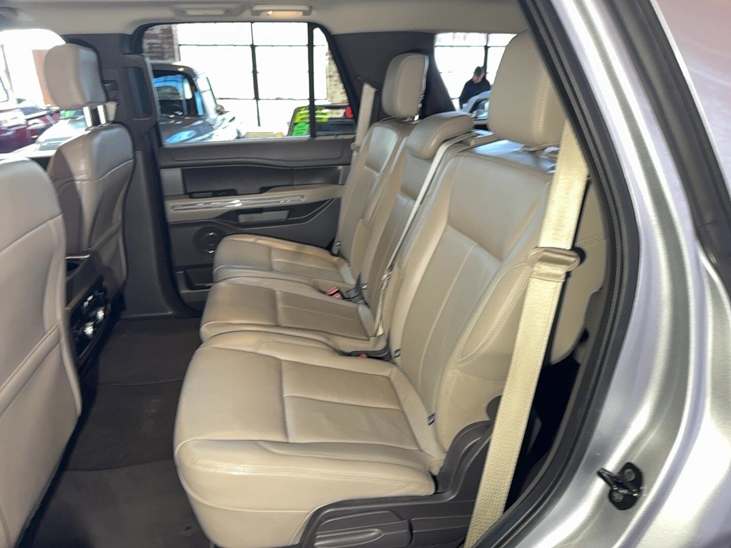 Used 2020 Ford Expedition XLT w/ Equipment Group 202A AWD/4WD image 74