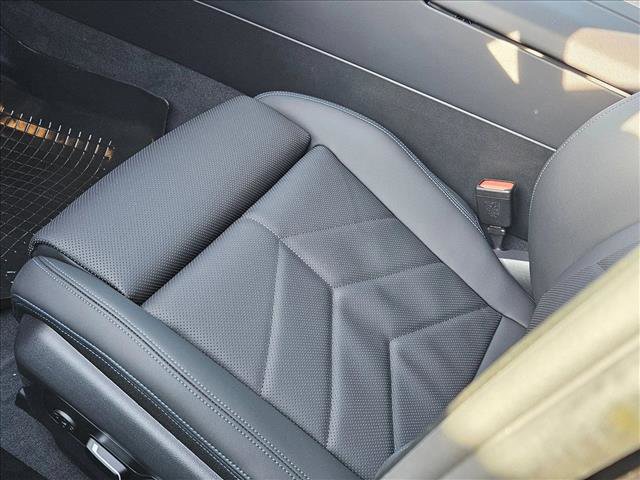 Used 2026 BMW i5 eDrive40 w/ M Sport Package image 4