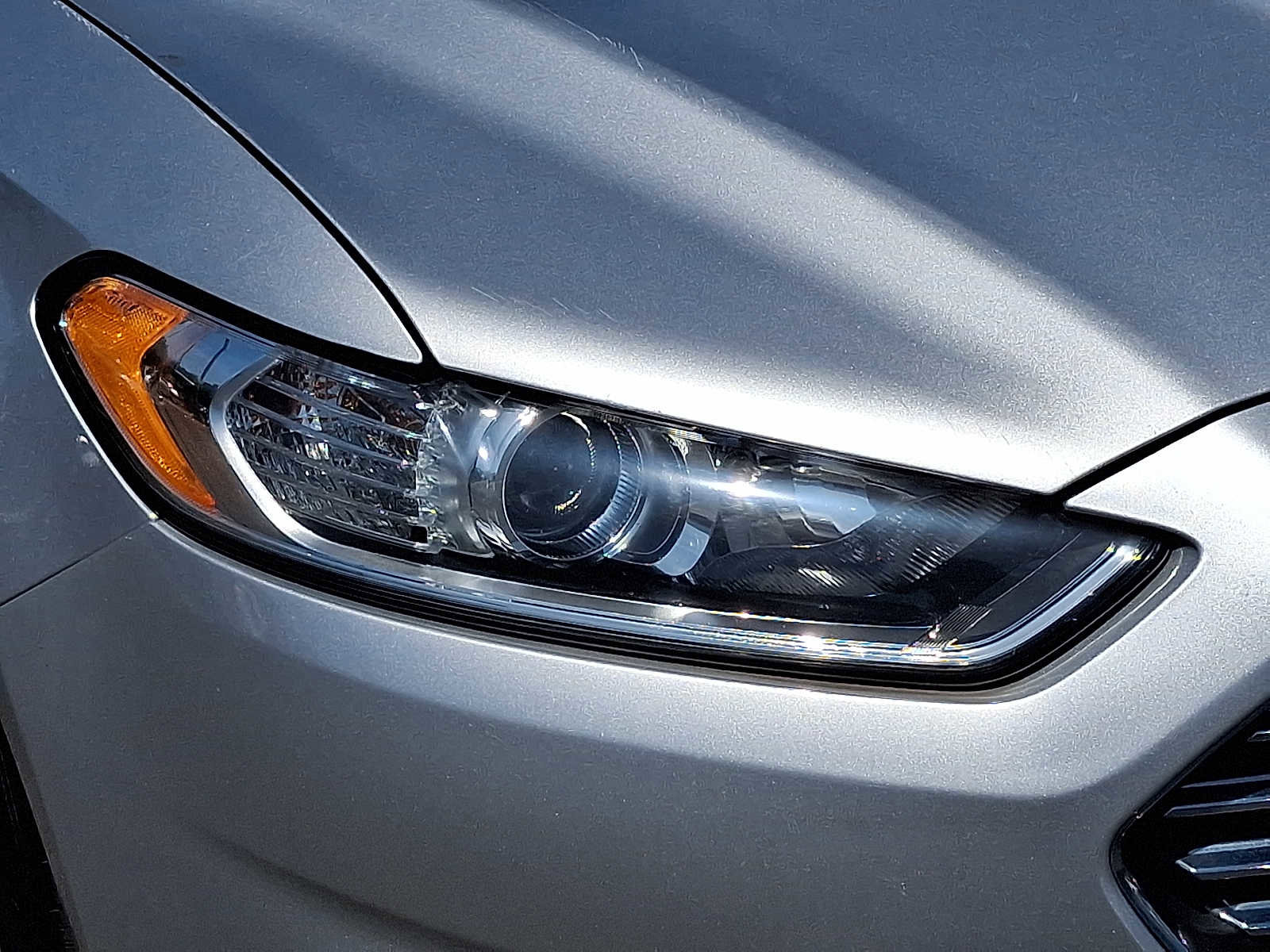Used 2016 Ford Fusion SE AWD/4WD image 10