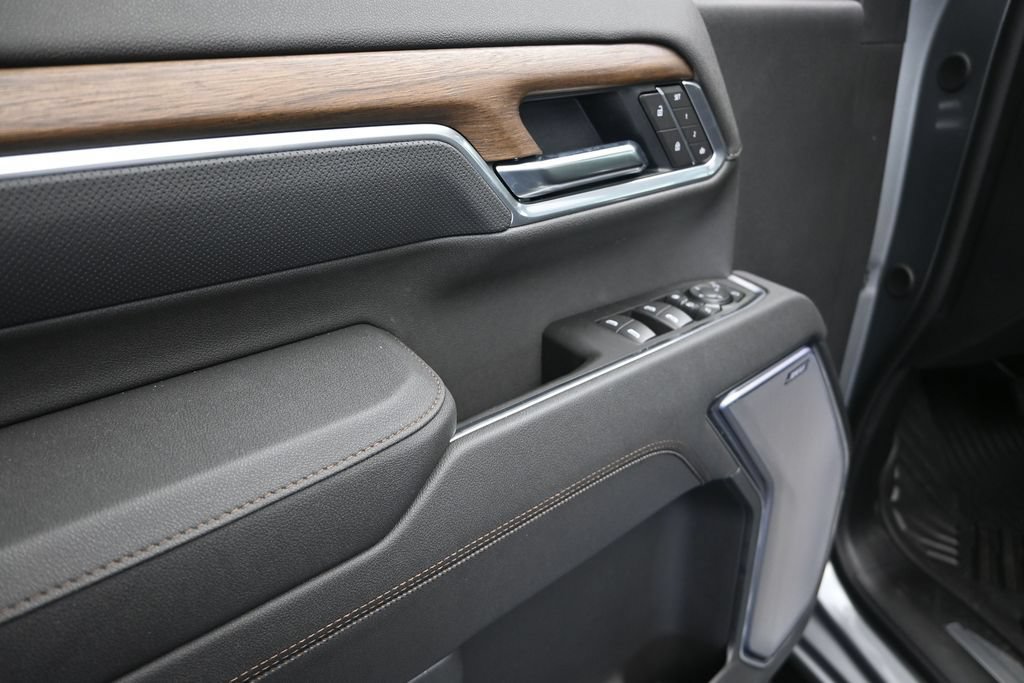 New 2026 Chevrolet Silverado 2500 High Country w/ High Country Premium Package AWD/4WD image 11