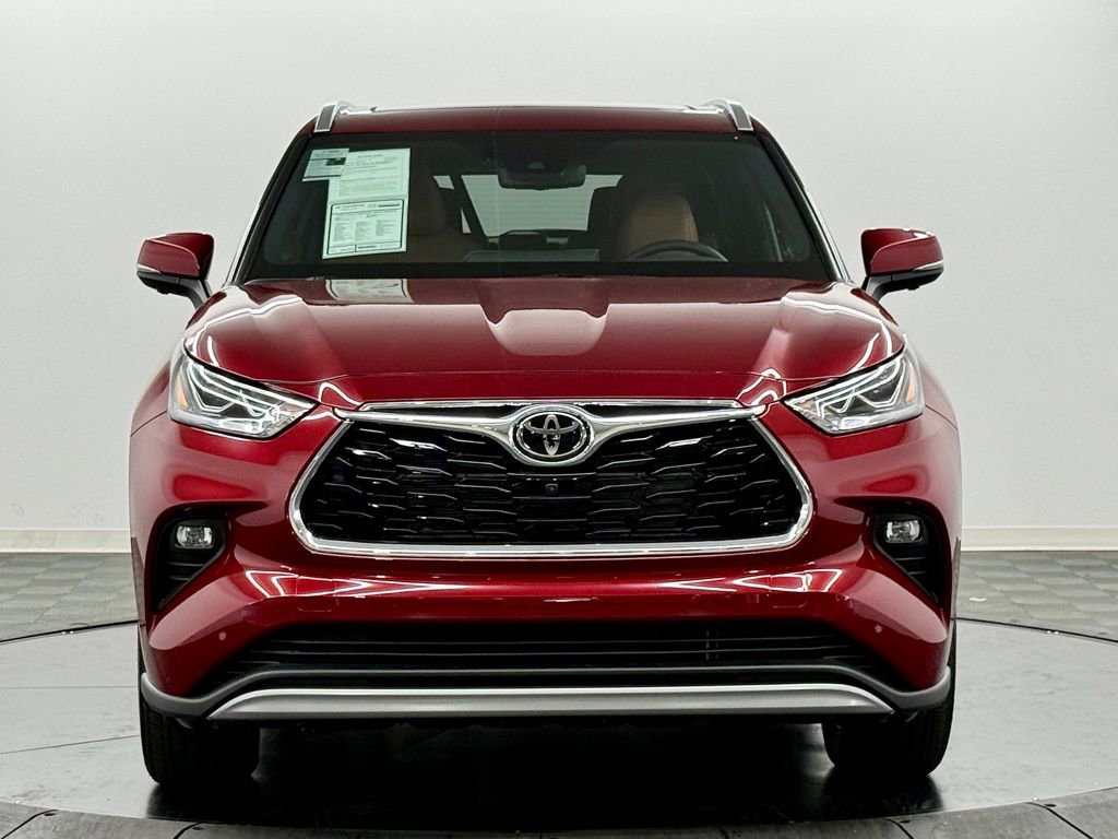 Used 2026 Toyota Highlander Platinum image 5