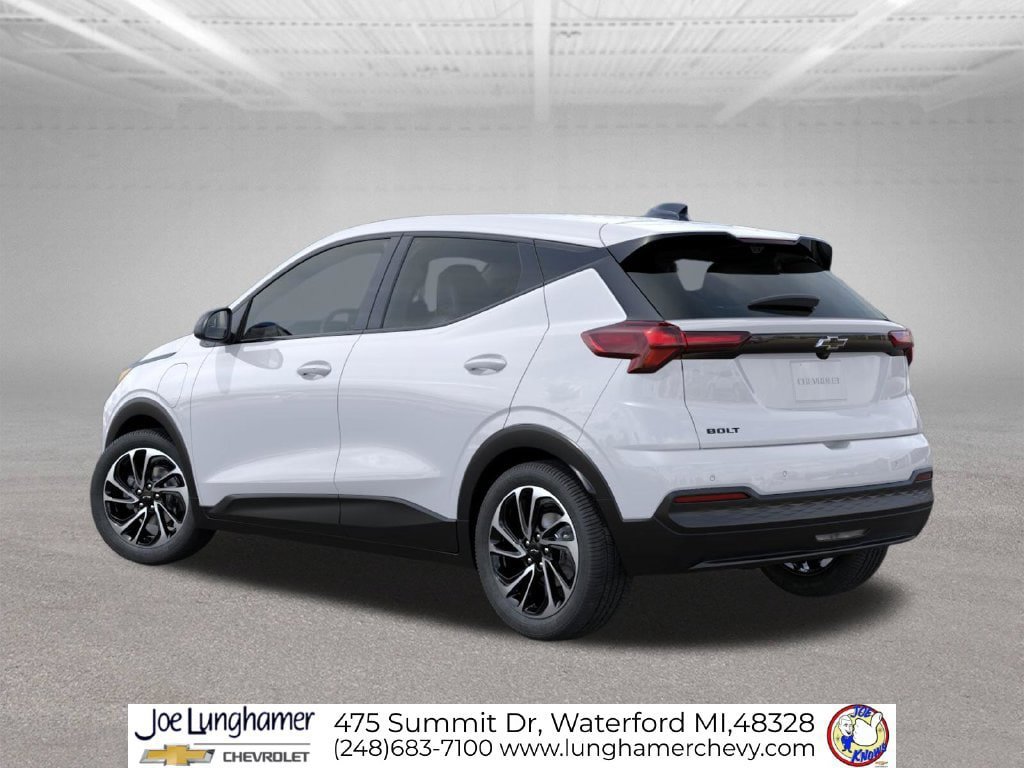 New 2027 Chevrolet Bolt LT w/ Super Cruise Package FWD image 3