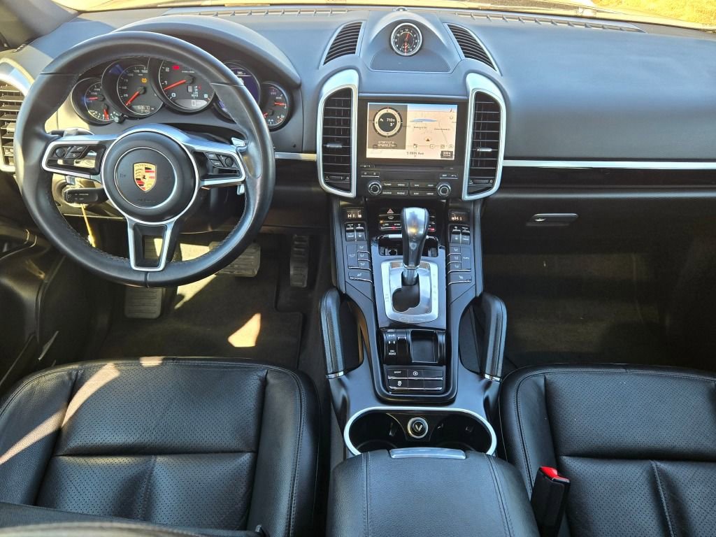 Used 2018 Porsche Cayenne image 37