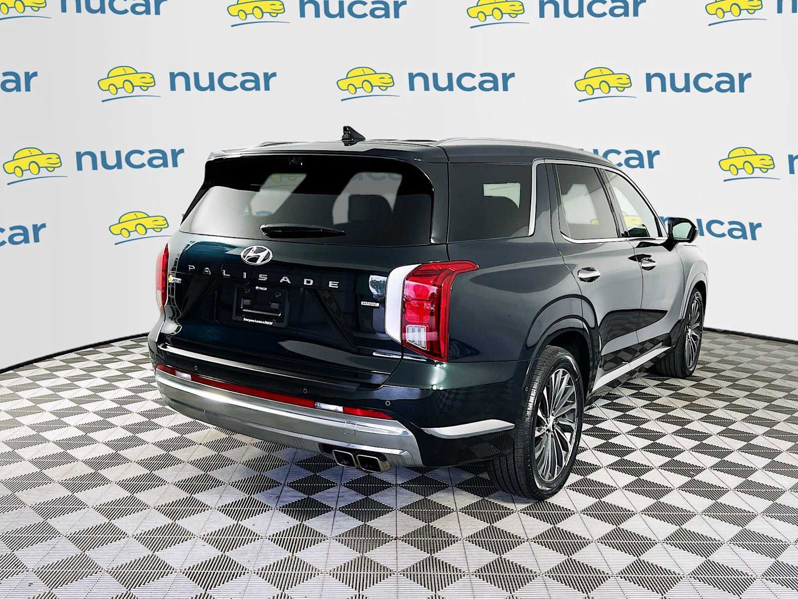 Used 2023 Hyundai Palisade Calligraphy w/ Cargo Package AWD/4WD image 7