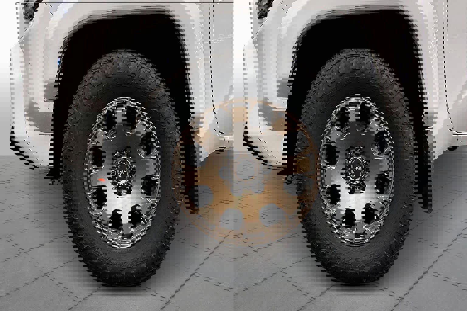 Used 2025 Toyota 4Runner Trailhunter image 10