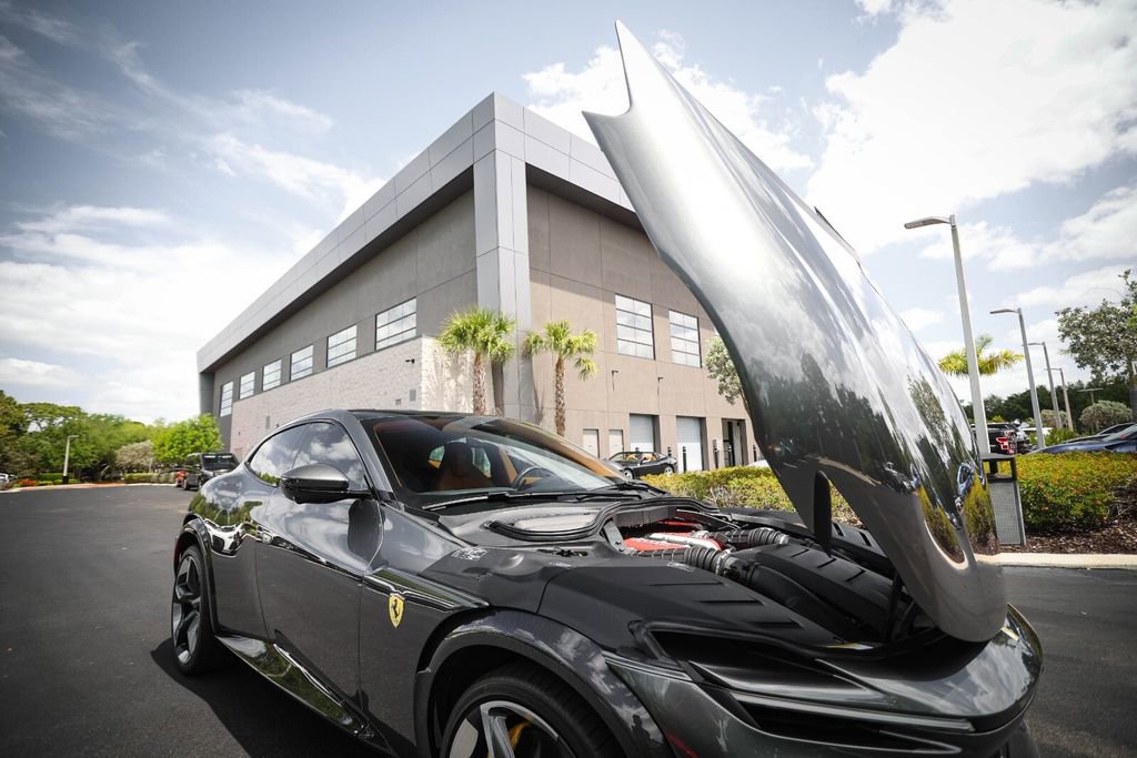 Used 2026 Ferrari Purosangue AWD/4WD image 23
