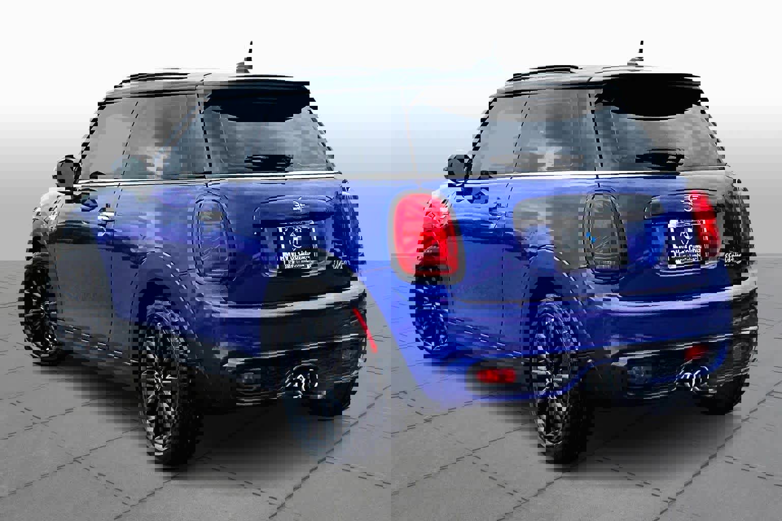 Used 2019 MINI Cooper S image 12