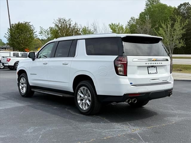 Used 2023 Chevrolet Suburban Premier image 6